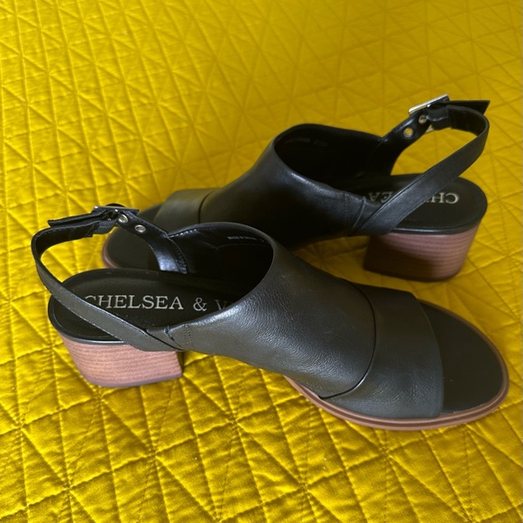 NWT Chelsea & Violet Ivy Slingback Leather Sandals - Black, size 9.5M - Picture 5 of 6